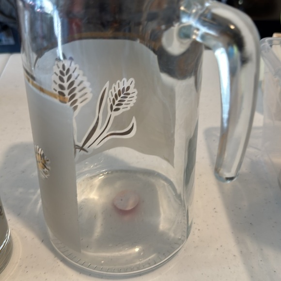 Vintage Glass Pitcher and Tumbler Set with Gold Leaf Design - Picture 6 of 7